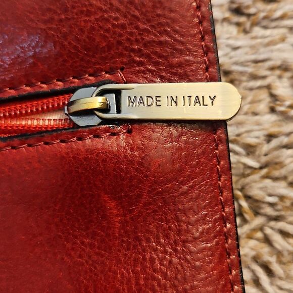 Manufactus Italy Red Leather Crossbody Bag - Picture 3 of 10